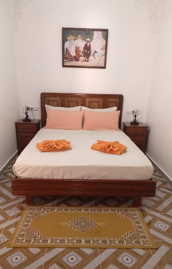 Riad Лараш Екстериор снимка