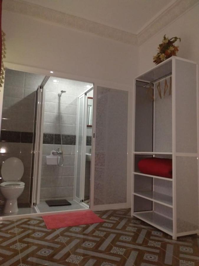 Riad Лараш Екстериор снимка