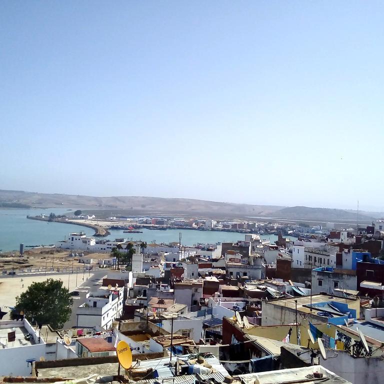 Riad Лараш Екстериор снимка