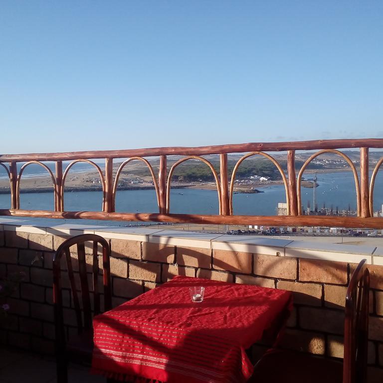 Riad Лараш Екстериор снимка